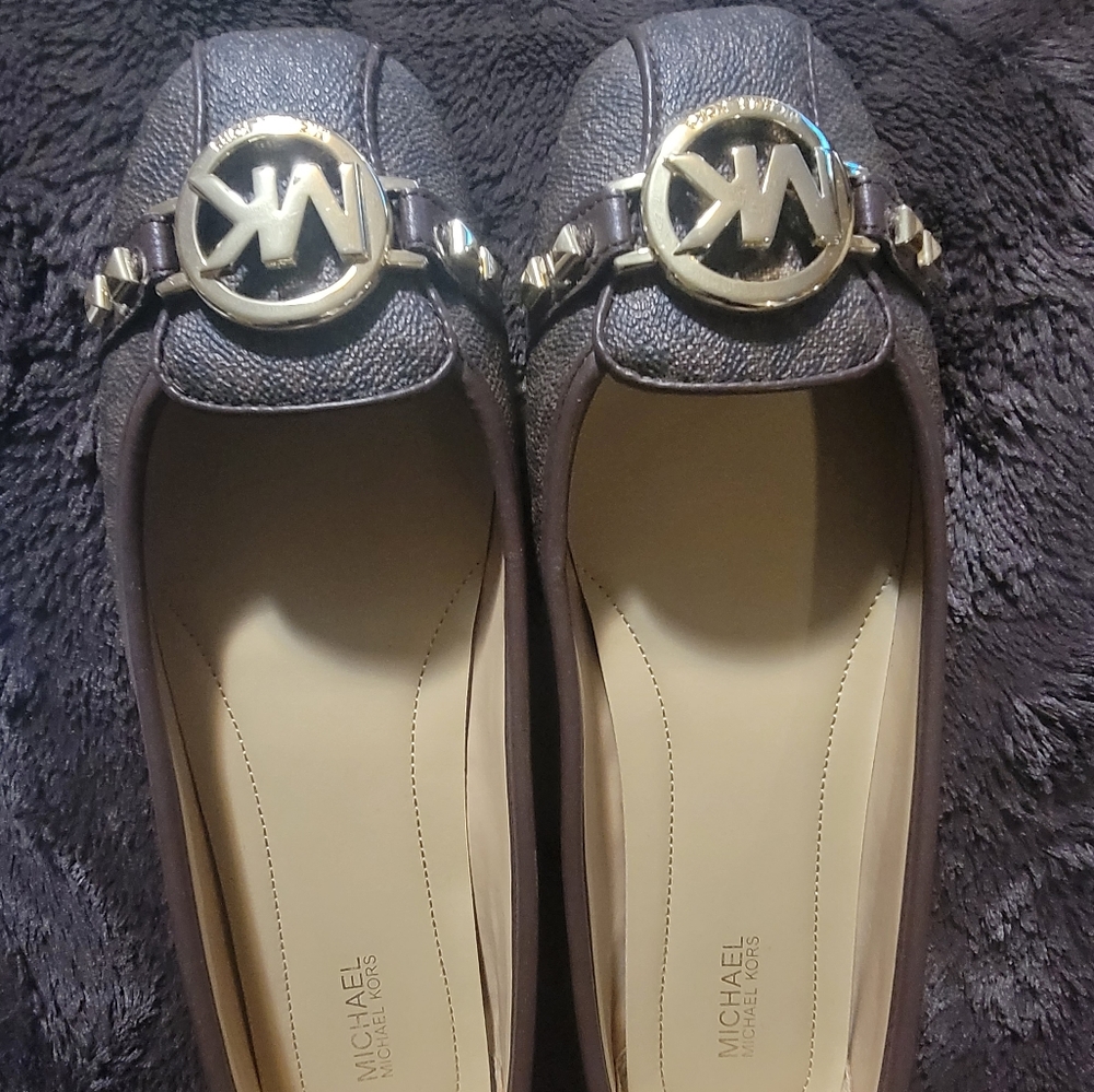 Women Michael Kors Signature Shoes